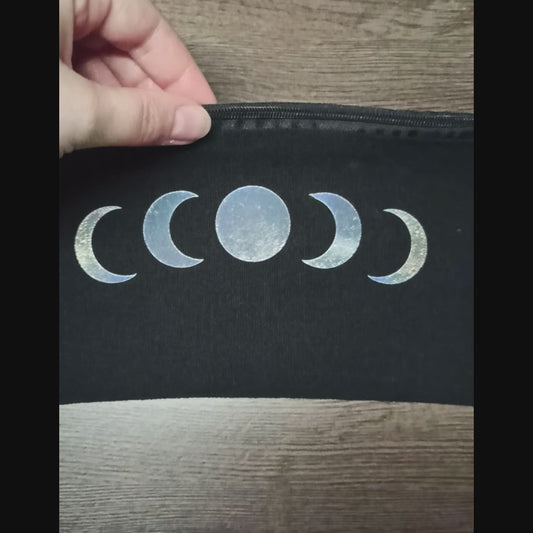 Video vom Mäppchen Celestial Moon, welches leuchtende Monde zeigt